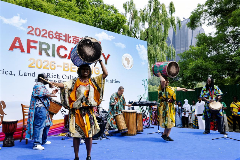 5月23日，乐队在2026年非洲日文化节舞台上演出。主办方供图