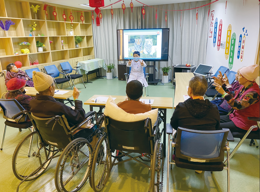 就在红河，他们10元实现干饭自由→