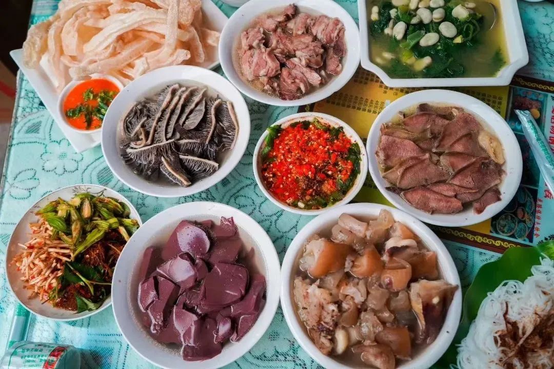 新平嘎洒汤锅 江蕊先 摄.jpg